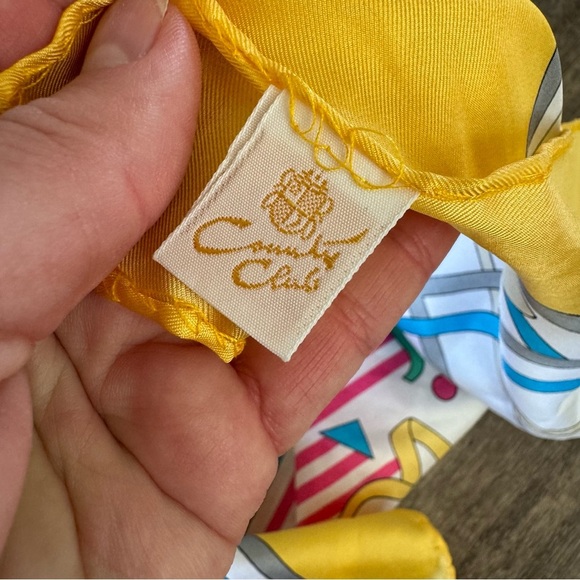 Vintage Country Club Nautical Queen Elizabeth Ship Yellow Pure Silk Scarf - Picture 3 of 6